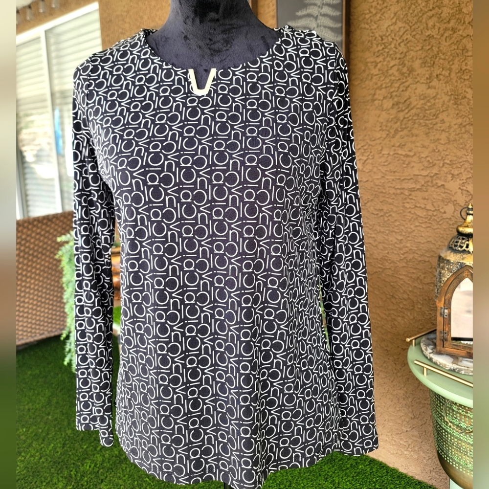 Stylish Calvin Klein Print Top - NWT - Small
